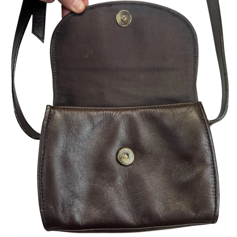 Vintage Etienne Aigner Dark Brown Leather & Suede Crossbody with gold hardware